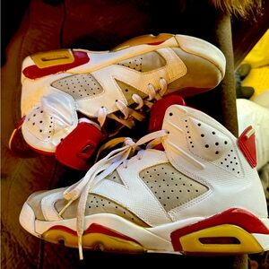 Jordan Retro 4’s
